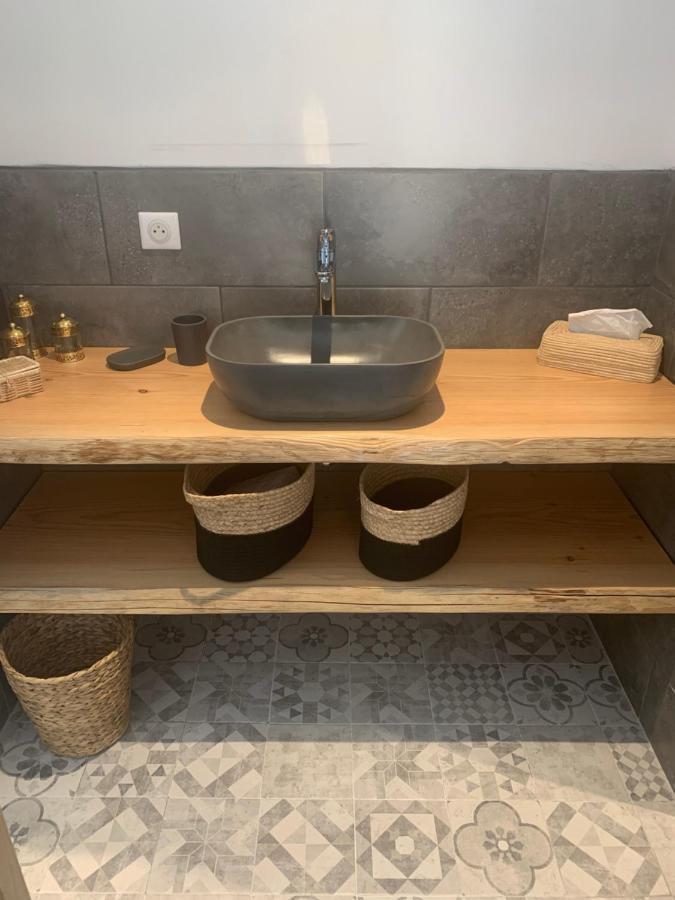 Le Cabanon De Val Bed & Breakfast Gassin Ngoại thất bức ảnh